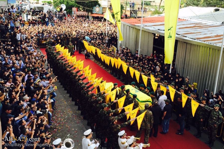 “Una Enorme Multitud Participó en los Funerales del Comandante Mártir Mustafá Badreddin en Beirut” 