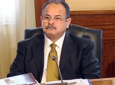 صحفيون ومحاميون يحاكمون وزير الداخلية المصري + صور
