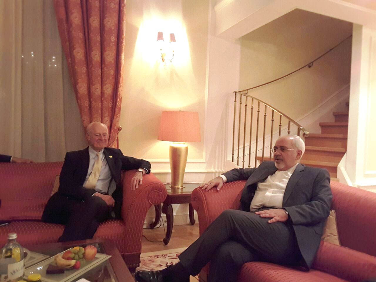 Vienna talks: Iran foreign minister says military solution in Syria an ‘illusion’