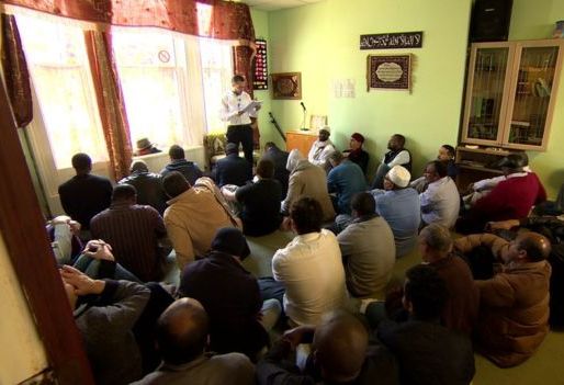 Muslims in Ireland Overcome Sectarianism