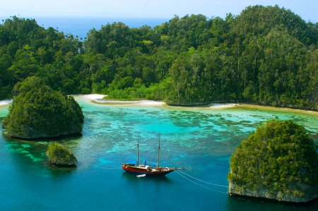 Indonesian Govt to Develop West Sumatra as Halal Tourist Destination