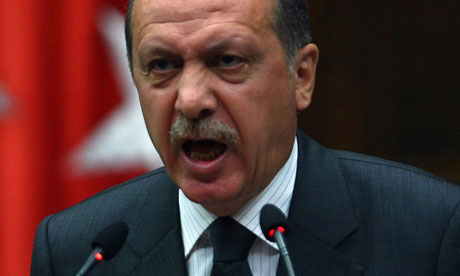 “Se Incrementa la Represión de Erdogan Contra Periodistas Expulsandolos de sus Empleos” 