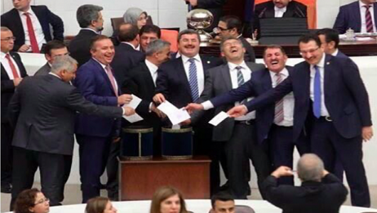  Dokunulmazlıklar kaldırıldı!