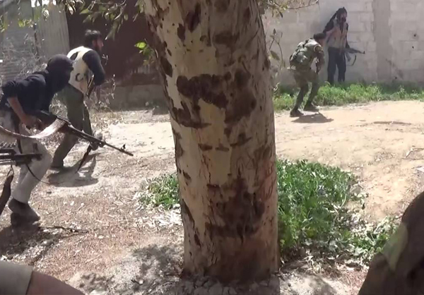 اشتباكات مسلحة بين فصائل متناحرة في بيت سوى بالغوطة الشرقية