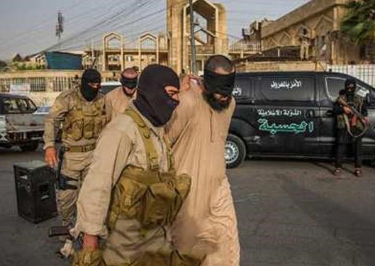 ISIS Uses Dogs to Execute Its Members