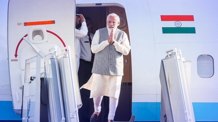 Der Ministerpräsident Indiens, Narendra Modi, ist heute Nachmittag an der Spitze einer hochrangigen politischen, wirtschaftliche
