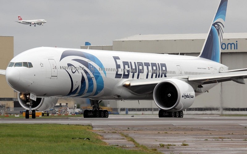 الطائرة المصرية أُسقطت عمدا بعمل تخريبي