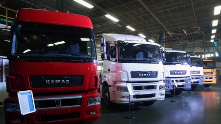 Russland liefert LKW an Iran