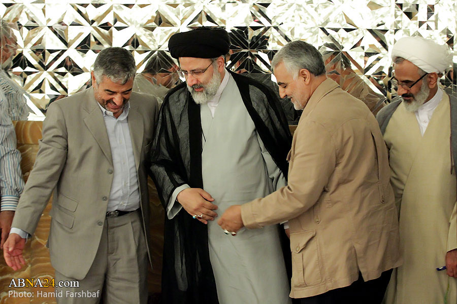 General Soleimani, top IRGC commanders met with secretary general of Imam Ridha holy shrine in Mashhad / Photos 