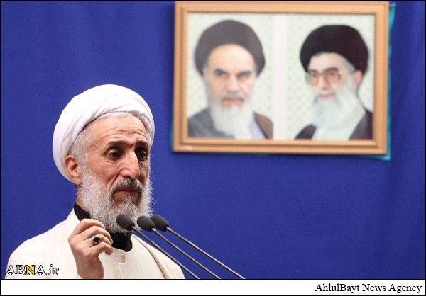 خطيب جمعة طهران: "الامام الخميني" أظهر الاسلام الحقيقي الناصع