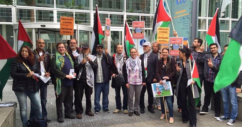 Amsterdam sit-inners demand company to boycott Israel
