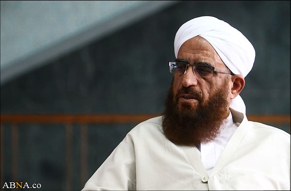 عالم دين إيراني سنّي يدين السعودية لصدّها عن الحج