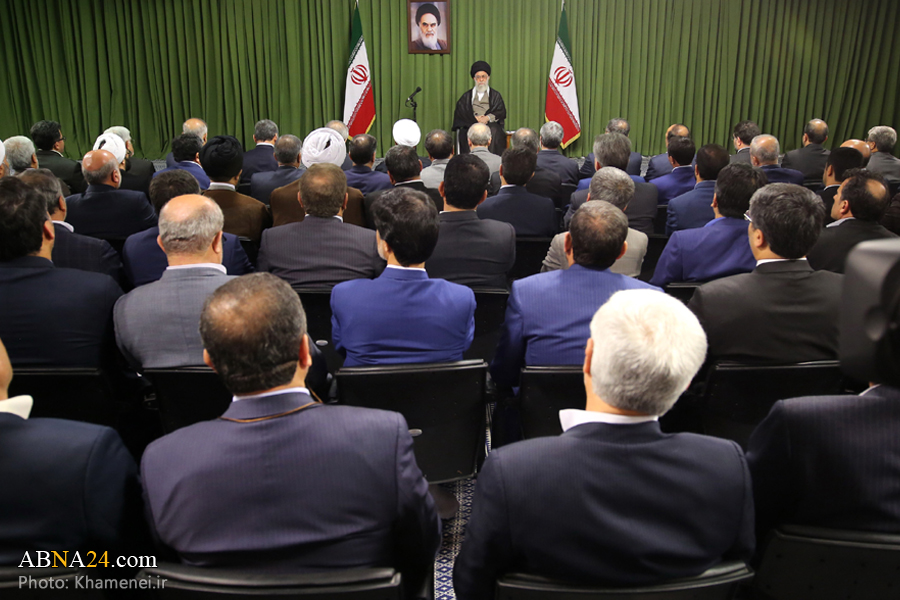 Imam Khamenei receives Parliamentarians 