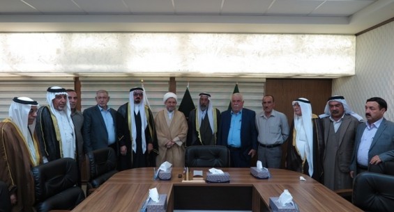 Senior Iran scholar receives Iraqi Izadi clerics