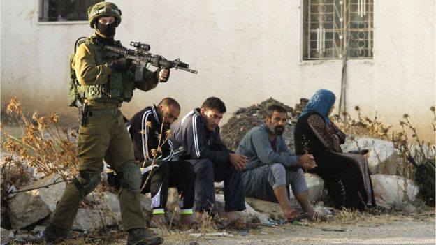 Israel bans Palestinian trips in Ramadan after Tel Aviv attack
