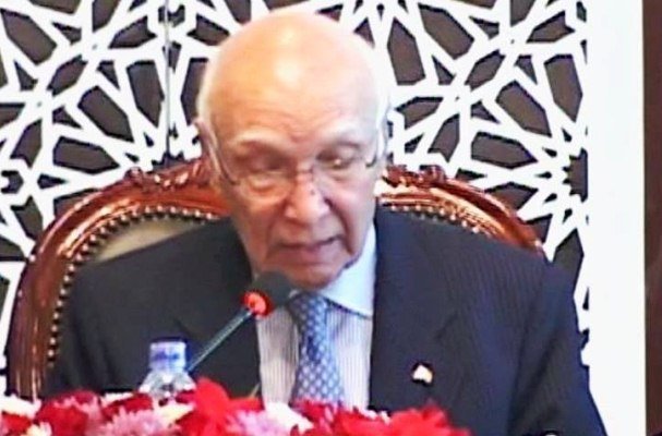 اسلام آباد میں امریکہ کے 3 رکنی وفد کی سرتاج عزیز سے ملاقات