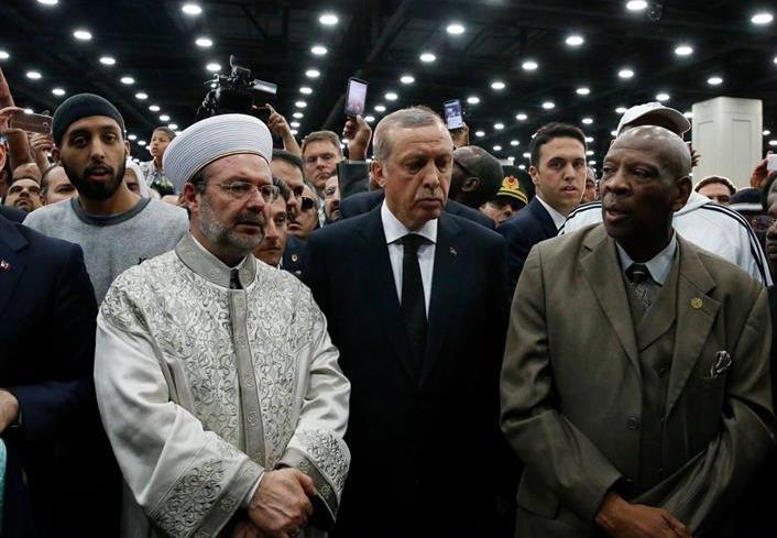 اردوغان يقطع مشاركته في تشييع "كلاي" ويغادر منزعجاً من طريقة استقبال!