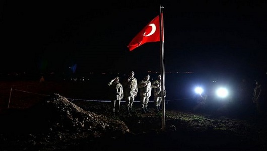 Türk askeri danışmanları Halep'te El Kaide'ye yardım ediyor