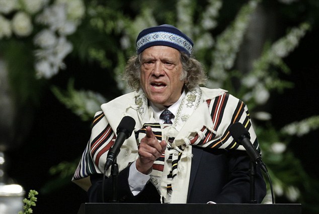 US rabbi slams Donald Trump during Muhammad Ali funeral speech