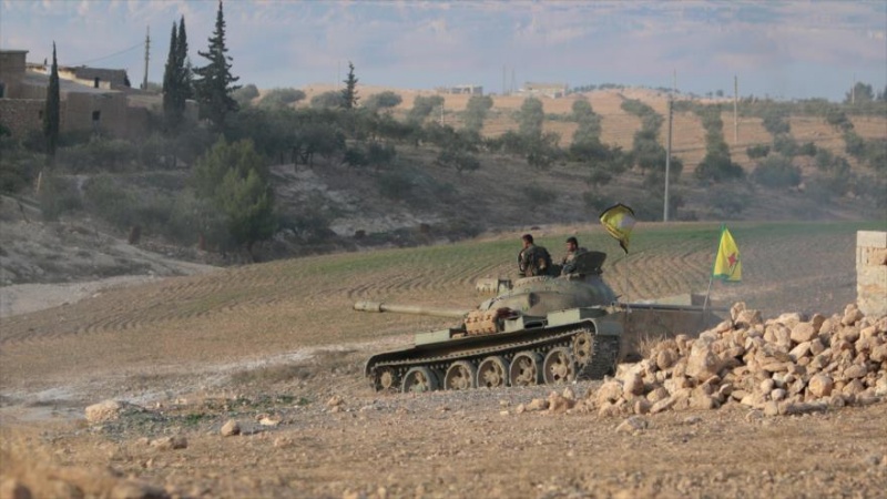 Forças curdas preparam-se para entrar em Manbij, sob dominio do Daesh em fronteira turca