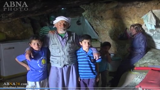 Mağara’da Yaşayan Filistinliler / Foto