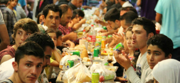 Flüchtlingsrat: Im Ramadan Flüchtlingen entgegenkommen