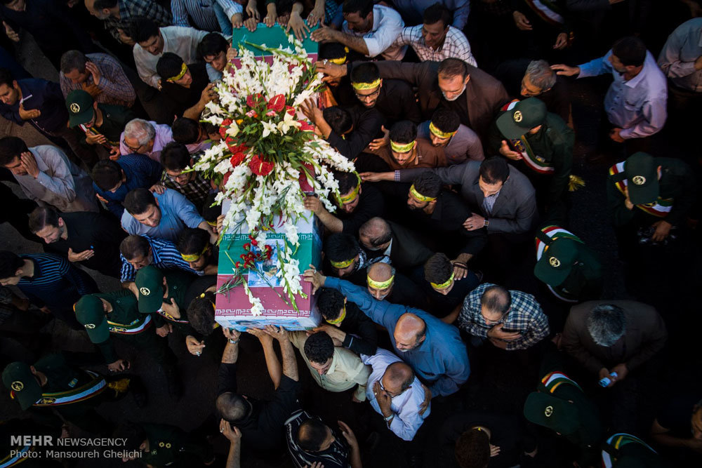 تصویری رپورٹ: مدافع حرم شہید عباس دانشگر کی تشییع جنازہ