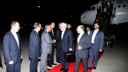 Außenminister Zarif in Norwegen eingetroffen