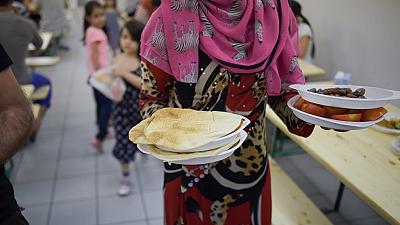  Algerian charity feeding 100s daily in Ramadan