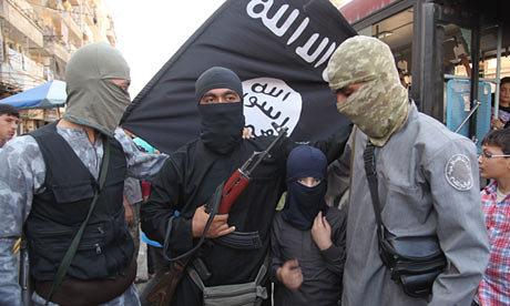 “Un Integrante del Daesh Decapita sin Piedad a una Niña de 4 años en Presencia de su Madre” 