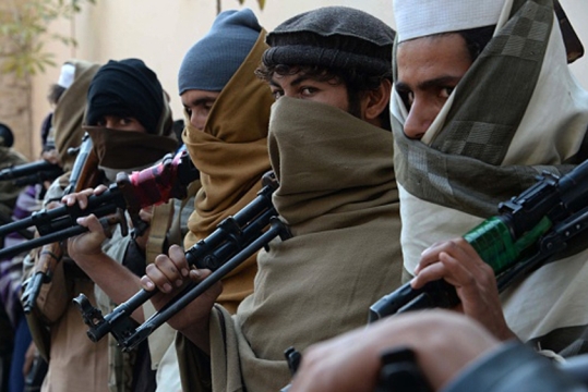Taliban Kidnap 27 Passengers in Southern Afghanistan