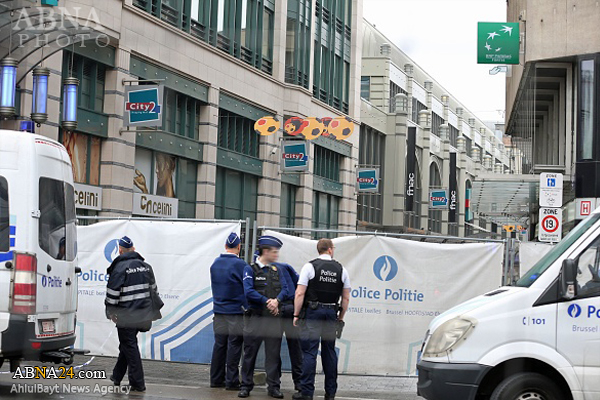 Shopping Mall Evacuated in Brussels Over Bomb Threat / Pics