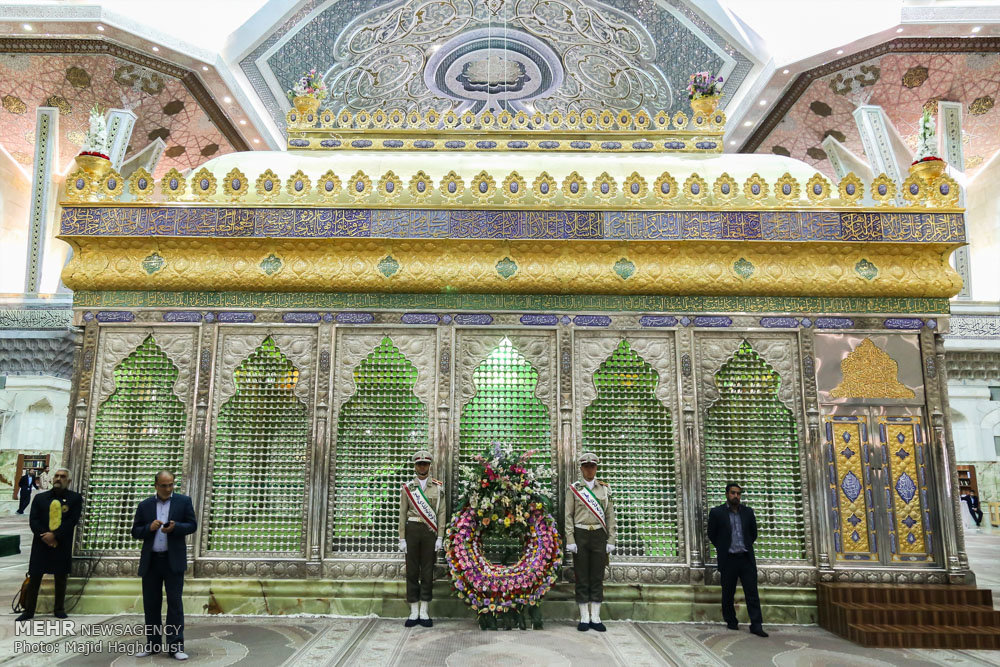 تصویری رپورٹ: عدلیہ کے سربراہ اور حکام کا بانی انقلاب اسلامی کے ساتھ تجدید عہد