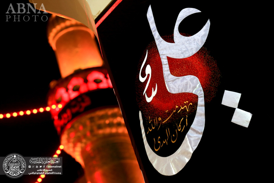 تقارير مصور/ استعدادا لاحياء ذكرى شهادة أمير المؤمنين (ع) نشر معالم الحزن والسواد في أروقة الضريح المقدس