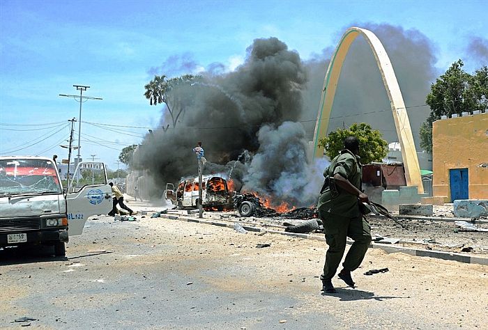 قتلى بانفجار قنبلة قرب العاصمة الصومالية