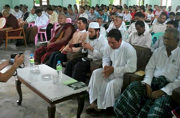 ကန္ႀကီးေထာင့္ၿမိဳ႕နယ္တြင္ ဘာသာေပါင္းစံု ၿငိမ္းခ်မ္းေရးဆုေတာင္းပြဲႏွင့္ ေဟာေျပာပြဲက်င္းပ