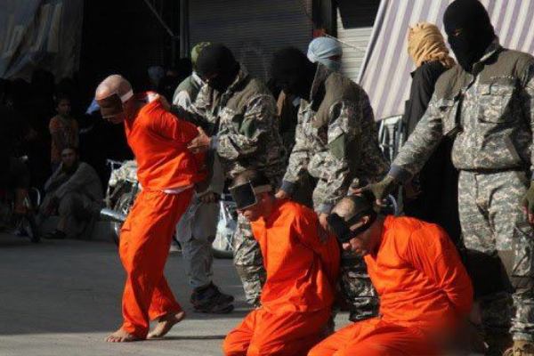 Photos: ISIS executes four Syrian men in Raqqah