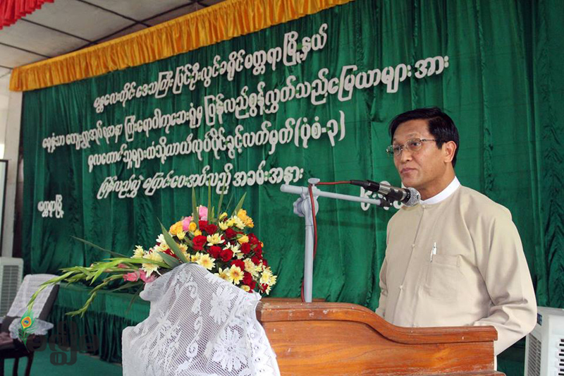 မတၱရာရွိ မူလေျမပိုင္ရွင္ ေတာင္သူ ၂၃ ဦးထံ ေျမယာလုပ္ပိုင္ခြင့္လက္မွတ္ ဒုသမၼတ ၂ ကိုယ္တိုင္ လႊဲေျပာင္းေပးအပ္