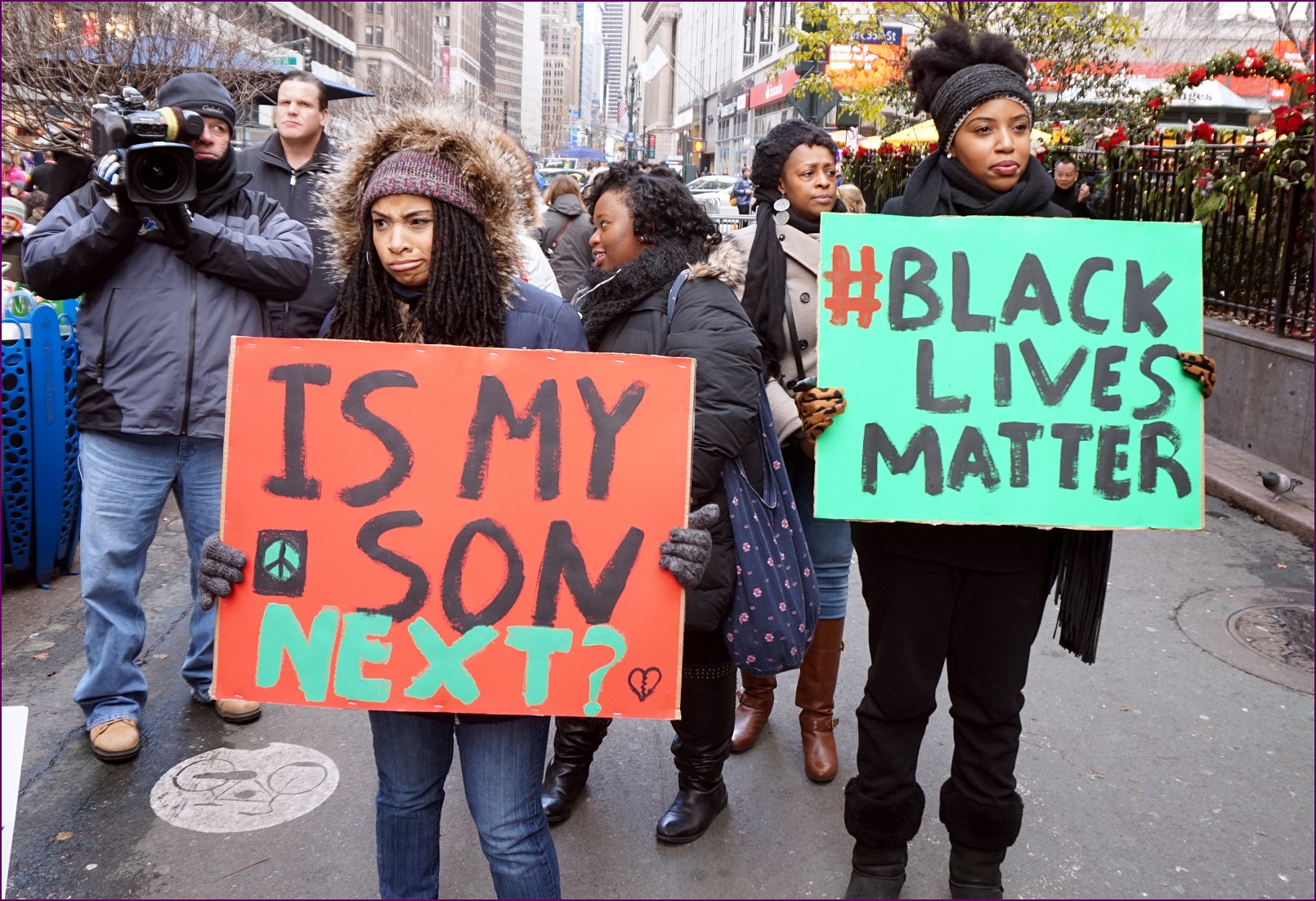 Nuevos Asesinatos de Afrodescendientes Reavivan Multitudinarias Protestas contra el Racismo en EEUU