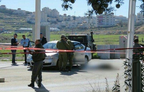 Israeli forces kill one Palestinian youth, injure and detain two others near al-Quds