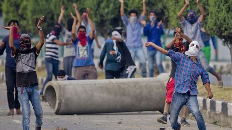 کشمیر میں ہلاکتوں کی تعداد 44 ہو گئی