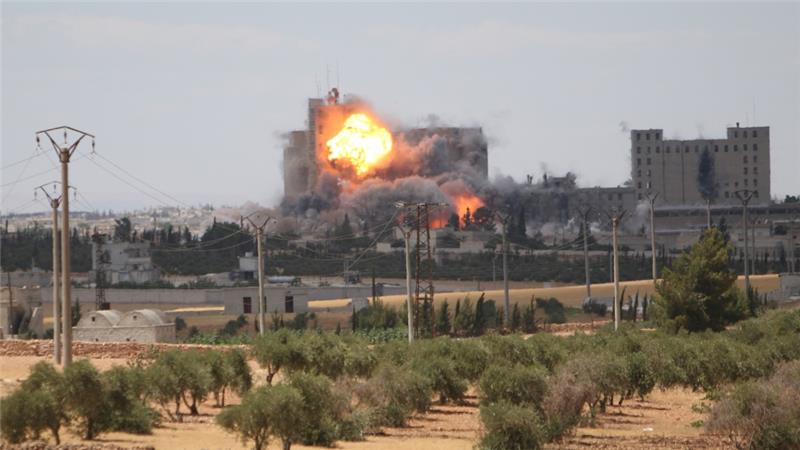 US-led air strikes kill 56 civilians in Syria / Graphics