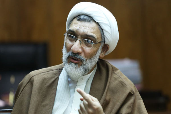 「イランは、テロとの闘争の先峰である」