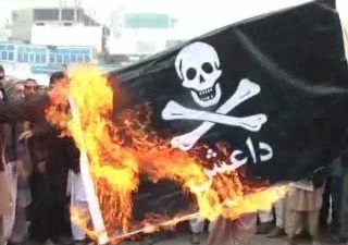 صحيفة بريطانية: داعش يخطط للتخلي عن دولة الخلافة المزعومة
