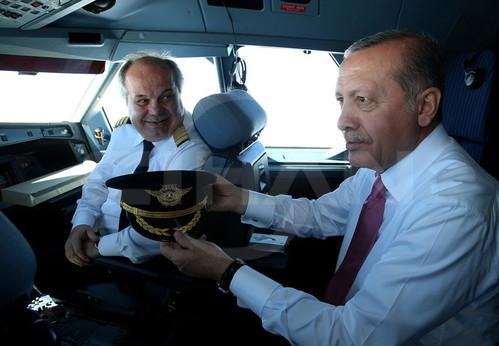 اليكم تفاصيل حوار أردوغان وقائد طائرته ليلة الانقلاب الفاشل