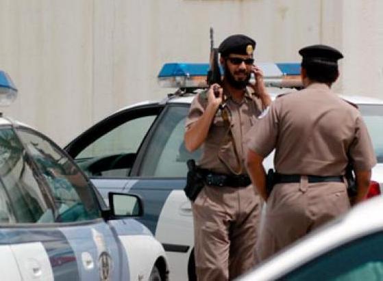 السلطات السعودية تعتقل مسلحا داخل مسجد جنوب البلاد