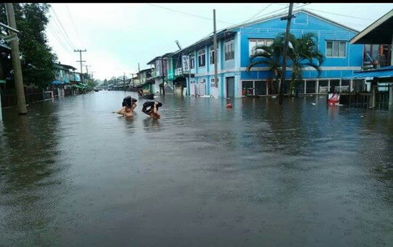 ခ်င္းတြင္းျမစ္ေရ စိုးရိမ္ေရမွတ္ေက်ာ္လြန္၍ ခႏီၲးျမိဳ႕ စာသင္ေက်ာင္းအခ်ဳိ႕ ပိတ္ထားရမည္