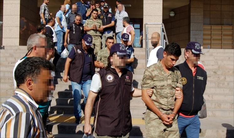 اعتقال مجموعة من "الطيارين الأتراك" الهاربين في أنقرة