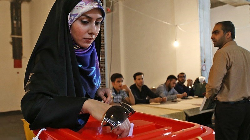 اسلامی جمہوریہ ایران میں صدارتی اور اسلامی کونسلوں کے انتخابات آئندہ سال اٹھارہ مئی کو ہوں گے