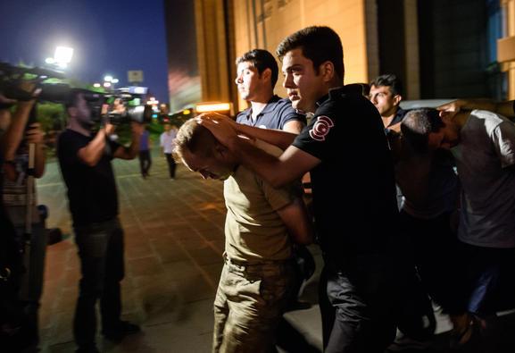 قائدان كبيران يستقيلان من الجيش التركي دون معرفة الاسباب